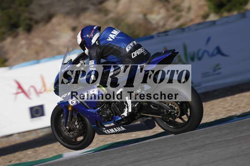 /Archiv-2024/02 29.01.-02.02.2024 Moto Center Thun Jerez/Gruppe rot-red/backside